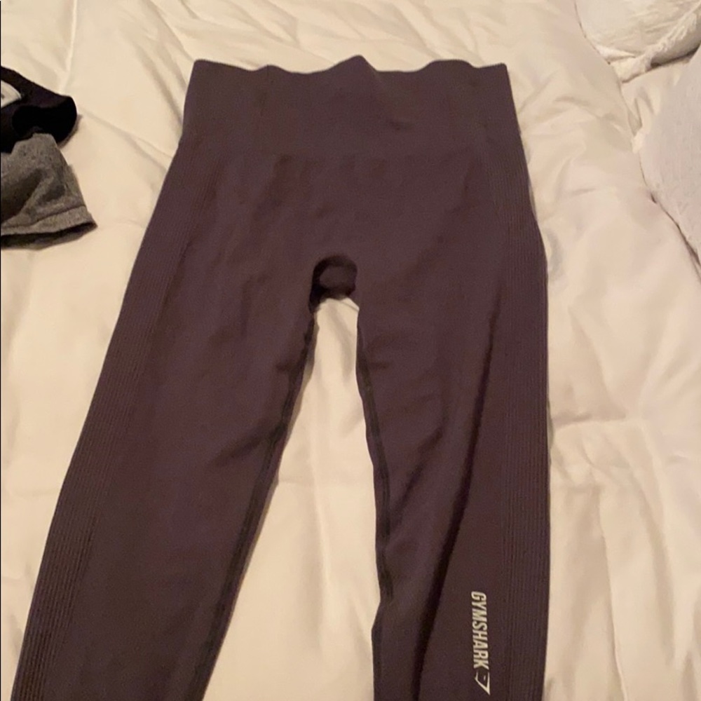 Grey gym shark leggings